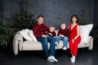 Renata – kalėdinė fotosesija Kaune | BARVIN studio